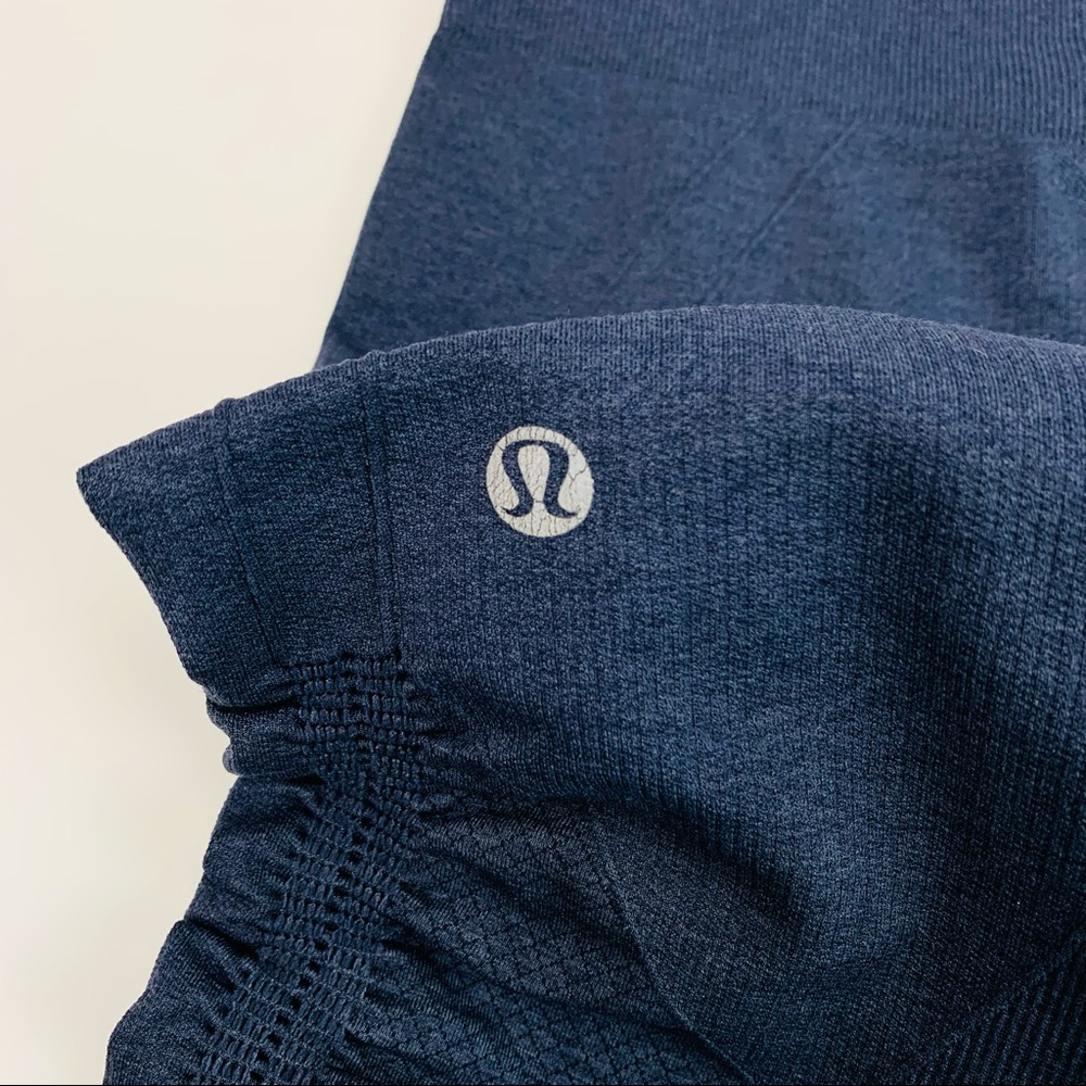 Lululemon In The Flow Crop II Seamless Heathered Deep Navy - Picture 10 of 12